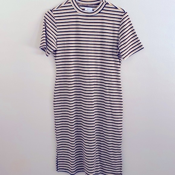 Striped Y2K RVCA midi bodycon dress - Picture 5 of 6